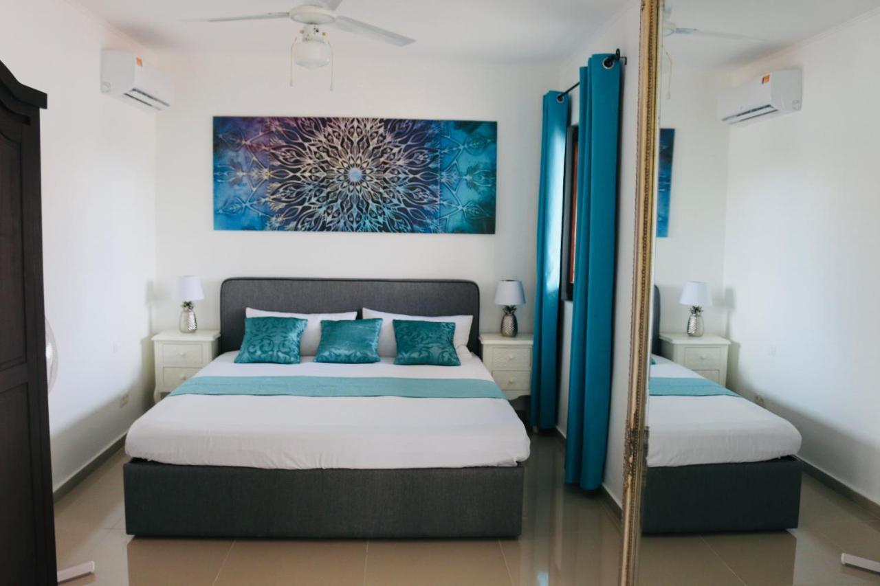 Neue Villa Tropic Paradise Willemstad Exterior photo